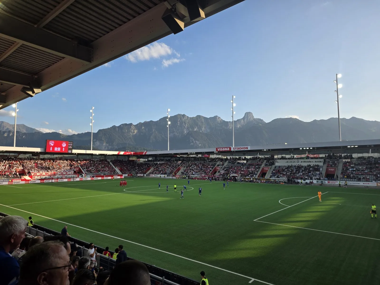 Visana Stadion (Stockhorn Arena) 1