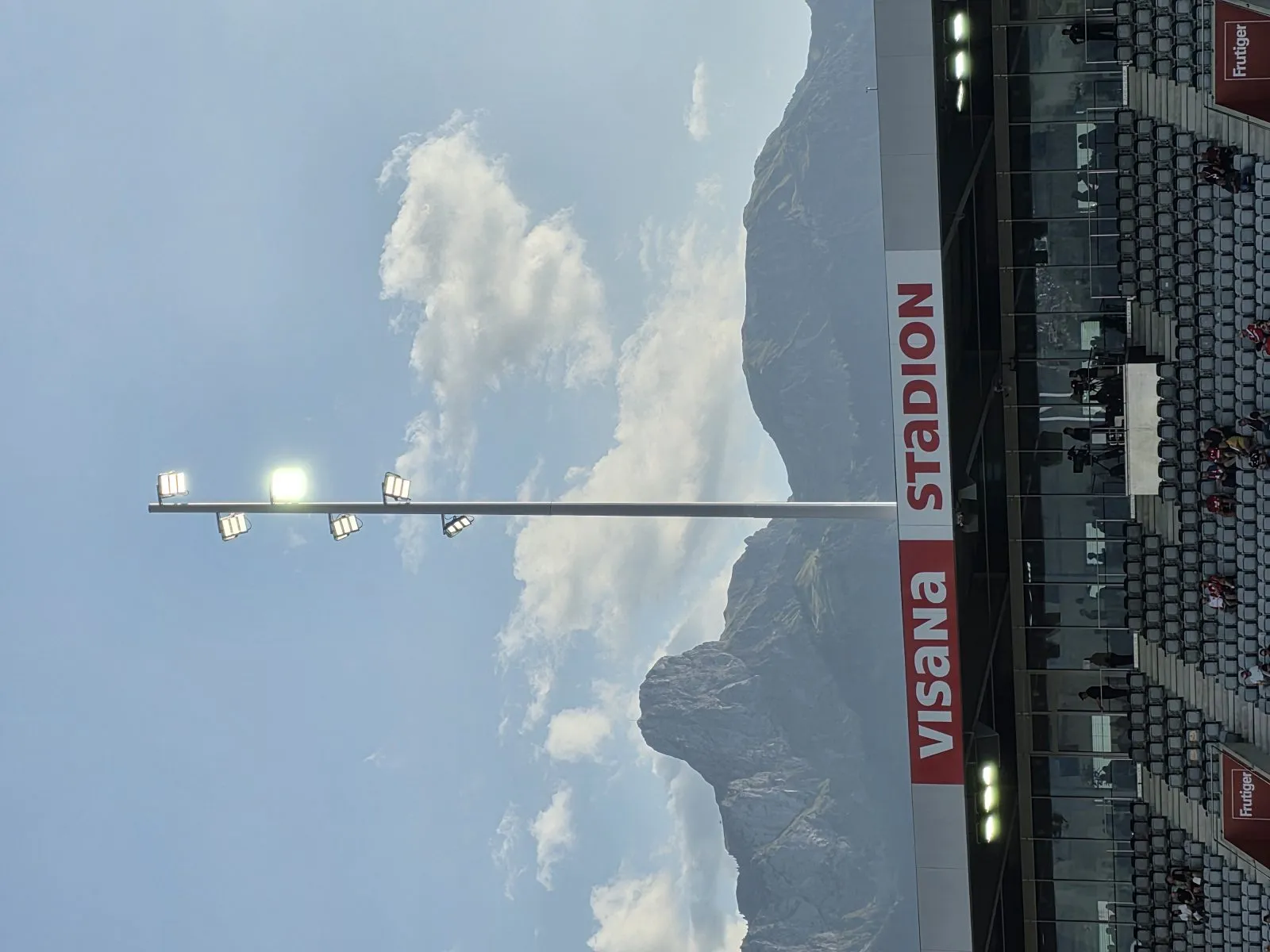 Visana Stadion (Stockhorn Arena) 3