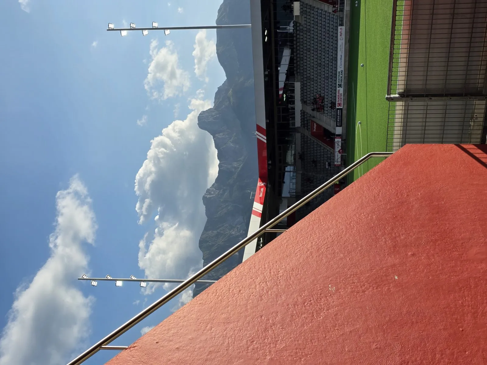 Visana Stadion (Stockhorn Arena) 4