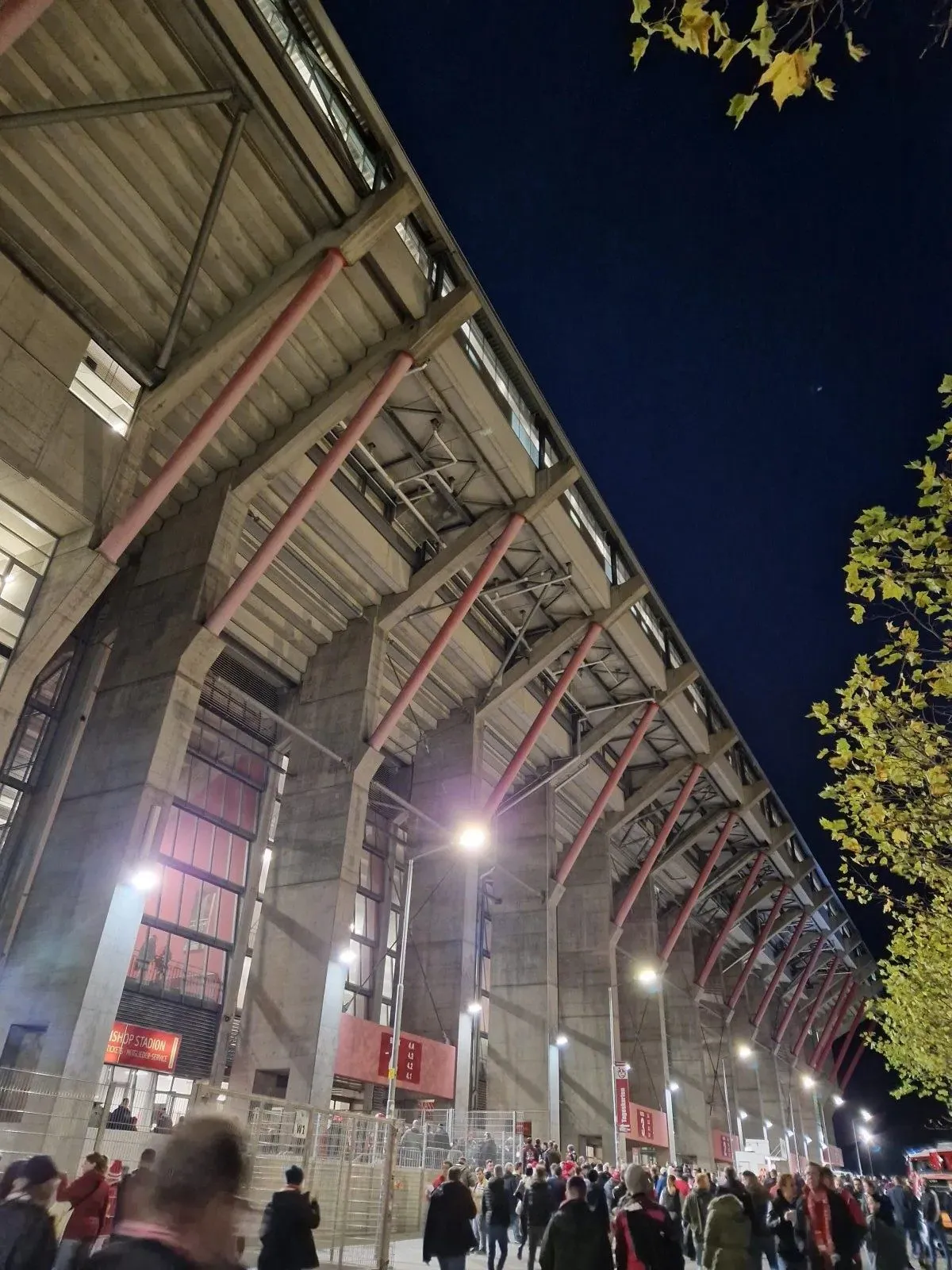 Fritz-Walter-Stadion 1