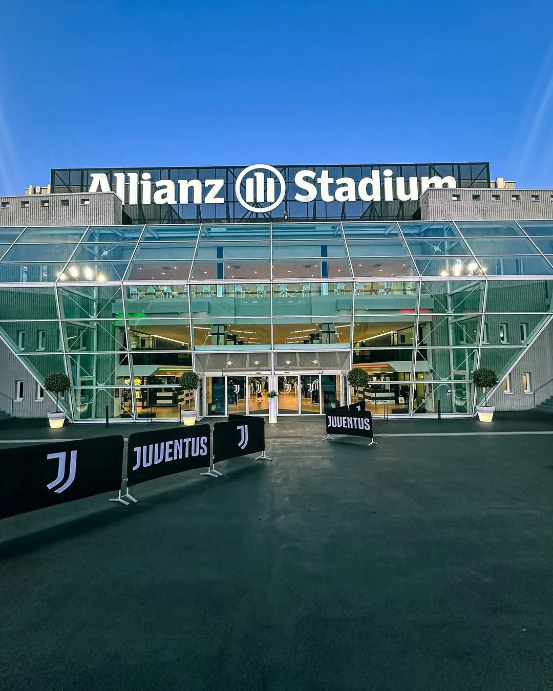 Allianz Stadium (Juventus Stadium) 4