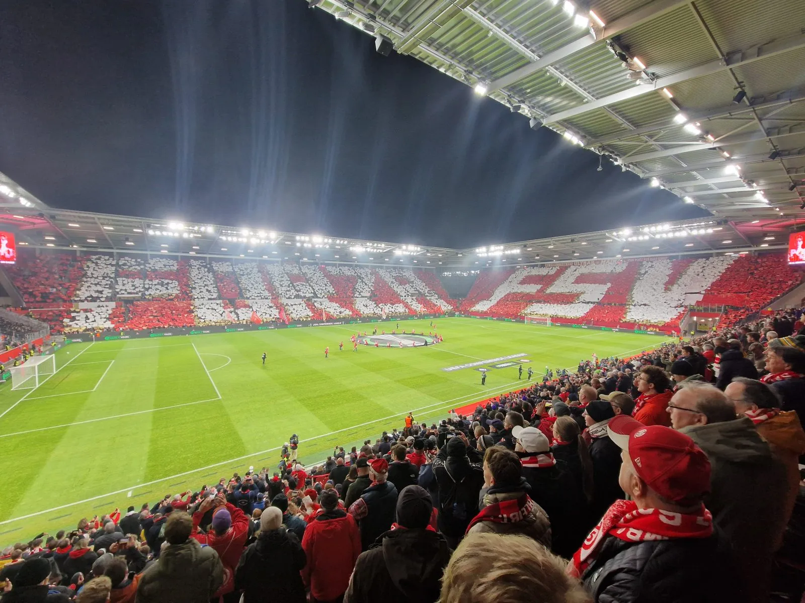 MEWA ARENA ( OPEL ARENA) 3